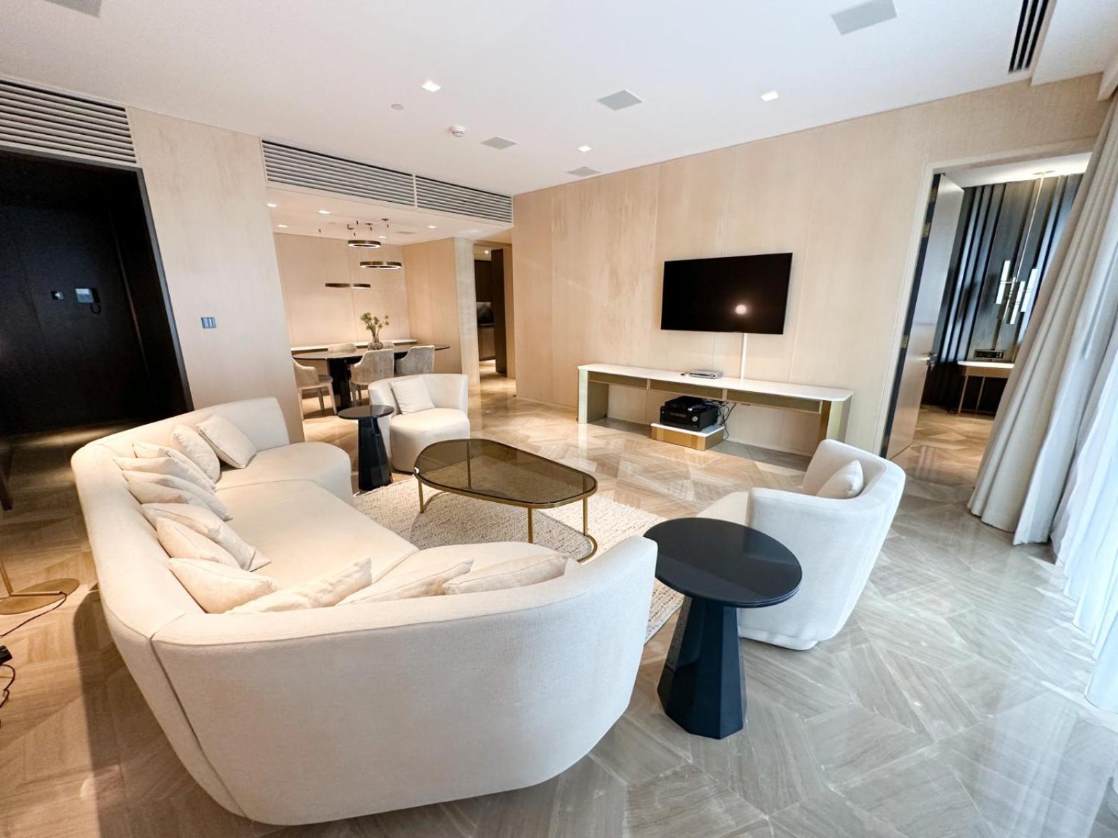 Luxury At Five Palm Apartment *